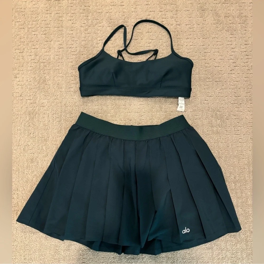 Alo Yoga Airlift Intrigue Bra and skort set